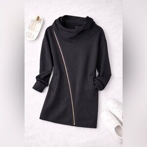 Lime & Vine Dita Diagonal Asymmetrical Zip Oversized Hoodie, S